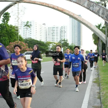 Runner Photo 3705421