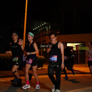 Runner Photo 3705425