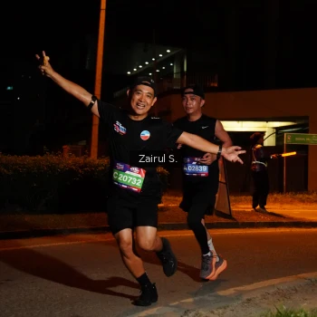 Runner Photo 3705497