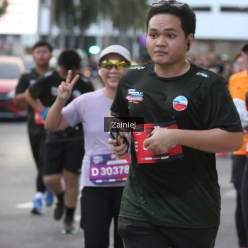 Runner Photo 3705512