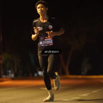 Runner Photo 3705556
