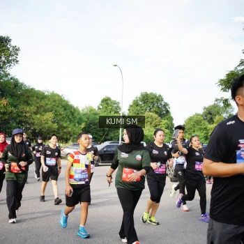 Runner Photo 3705559
