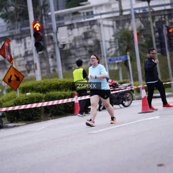 Runner Photo 3705615