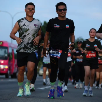 Runner Photo 3705623
