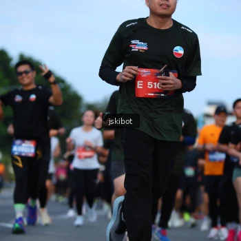 Runner Photo 3705629