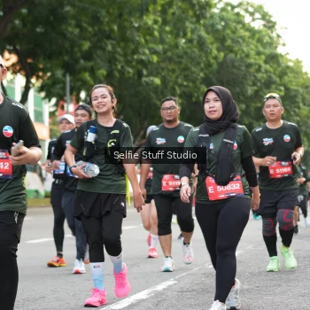 Runner Photo 3705636