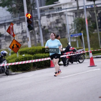 Runner Photo 3705654