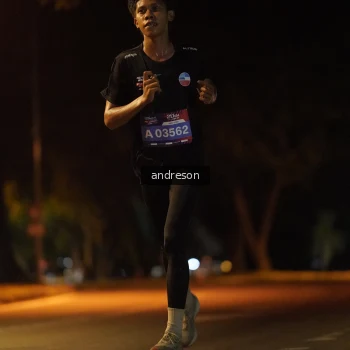 Runner Photo 3705658