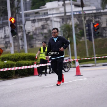 Runner Photo 3705683