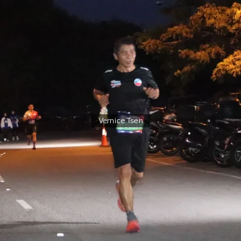 Runner Photo 3705697
