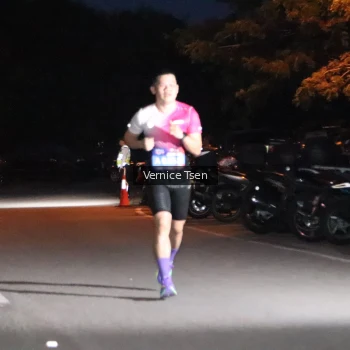 Runner Photo 3705699