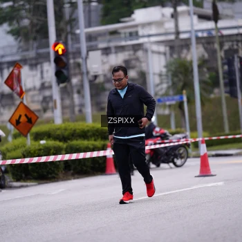 Runner Photo 3705703