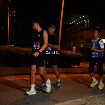 Runner Photo 3705705