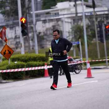 Runner Photo 3705724