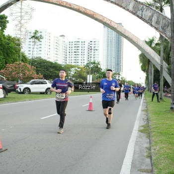Runner Photo 3705725