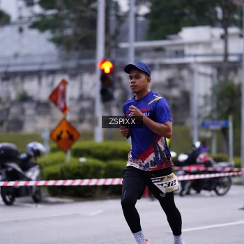 Runner Photo 3705731