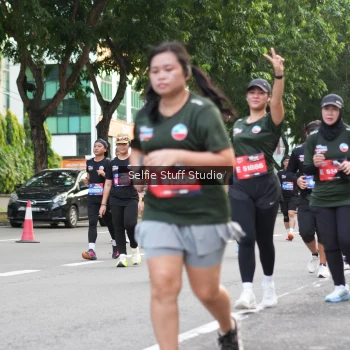 Runner Photo 3705743