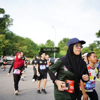 Runner Photo 3705747