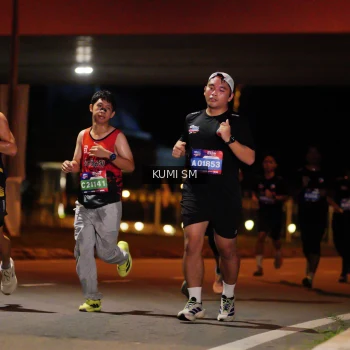 Runner Photo 3705751