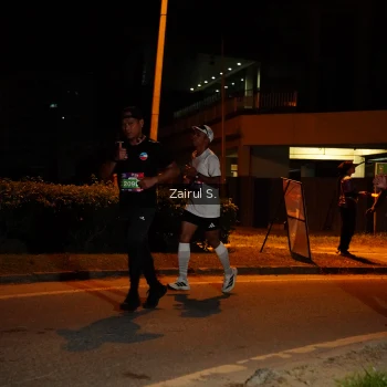 Runner Photo 3705752