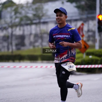 Runner Photo 3705758