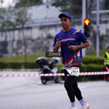 Runner Photo 3705765