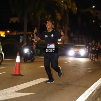 Runner Photo 3705768