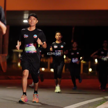 Runner Photo 3705773
