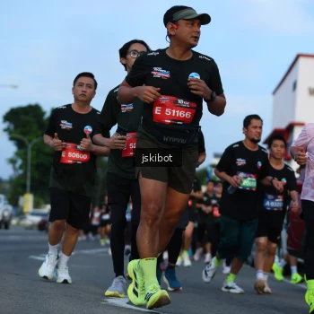 Runner Photo 3705819