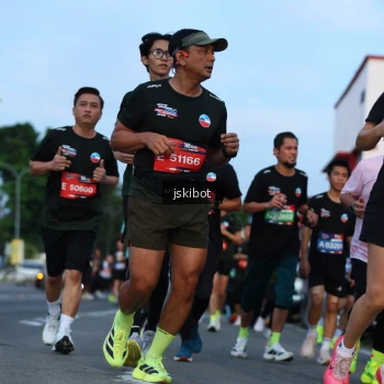 Runner Photo 3705840