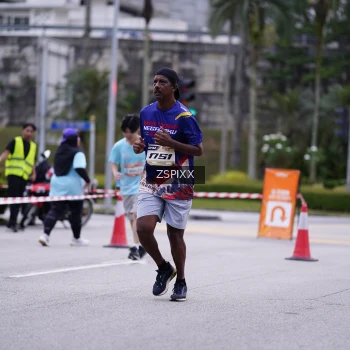 Runner Photo 3705851
