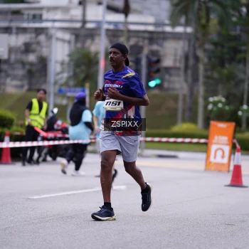 Runner Photo 3705861