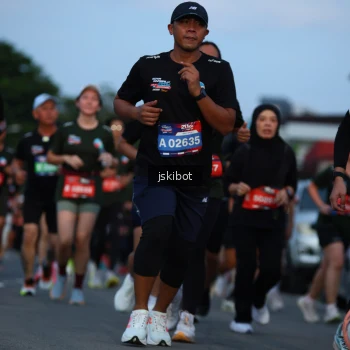 Runner Photo 3705878