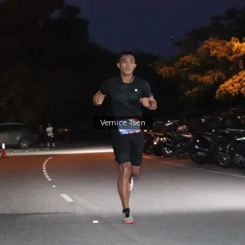 Runner Photo 3705881