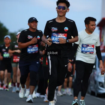 Runner Photo 3705883