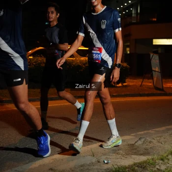 Runner Photo 3705919