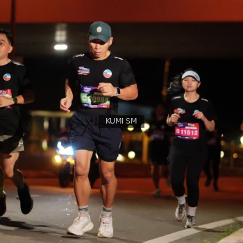 Runner Photo 3705972