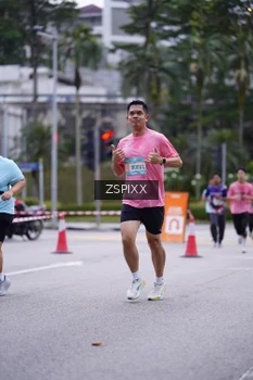 Runner Photo 3705978