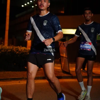 Runner Photo 3705980