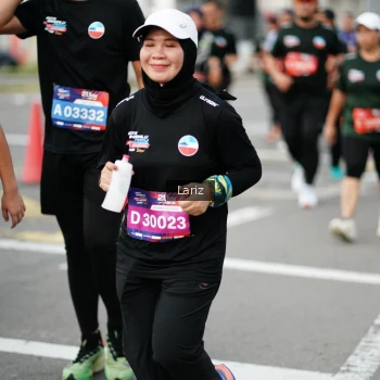 Runner Photo 3706013