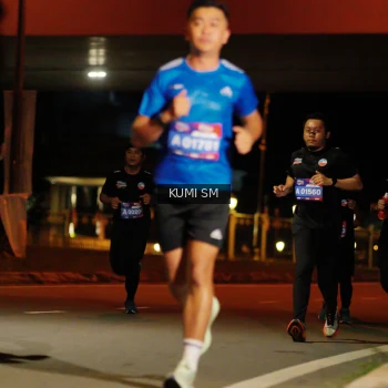 Runner Photo 3706014