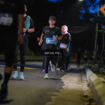 Runner Photo 3706030