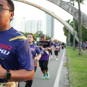 Runner Photo 3706031