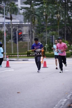 Runner Photo 3706034