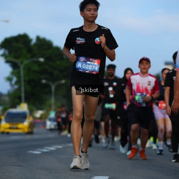 Runner Photo 3706037