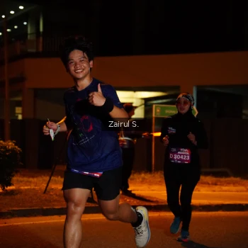 Runner Photo 3706042