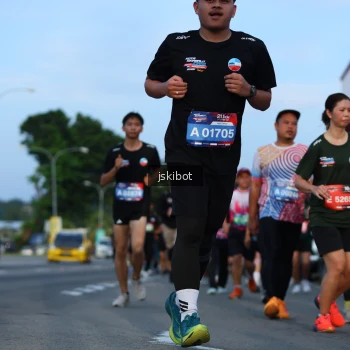 Runner Photo 3706046