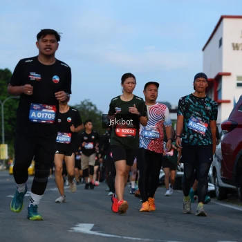 Runner Photo 3706056