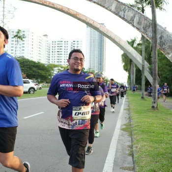 Runner Photo 3706060
