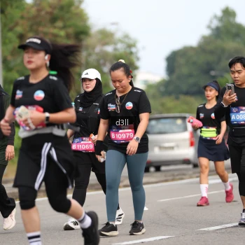 Runner Photo 3706075